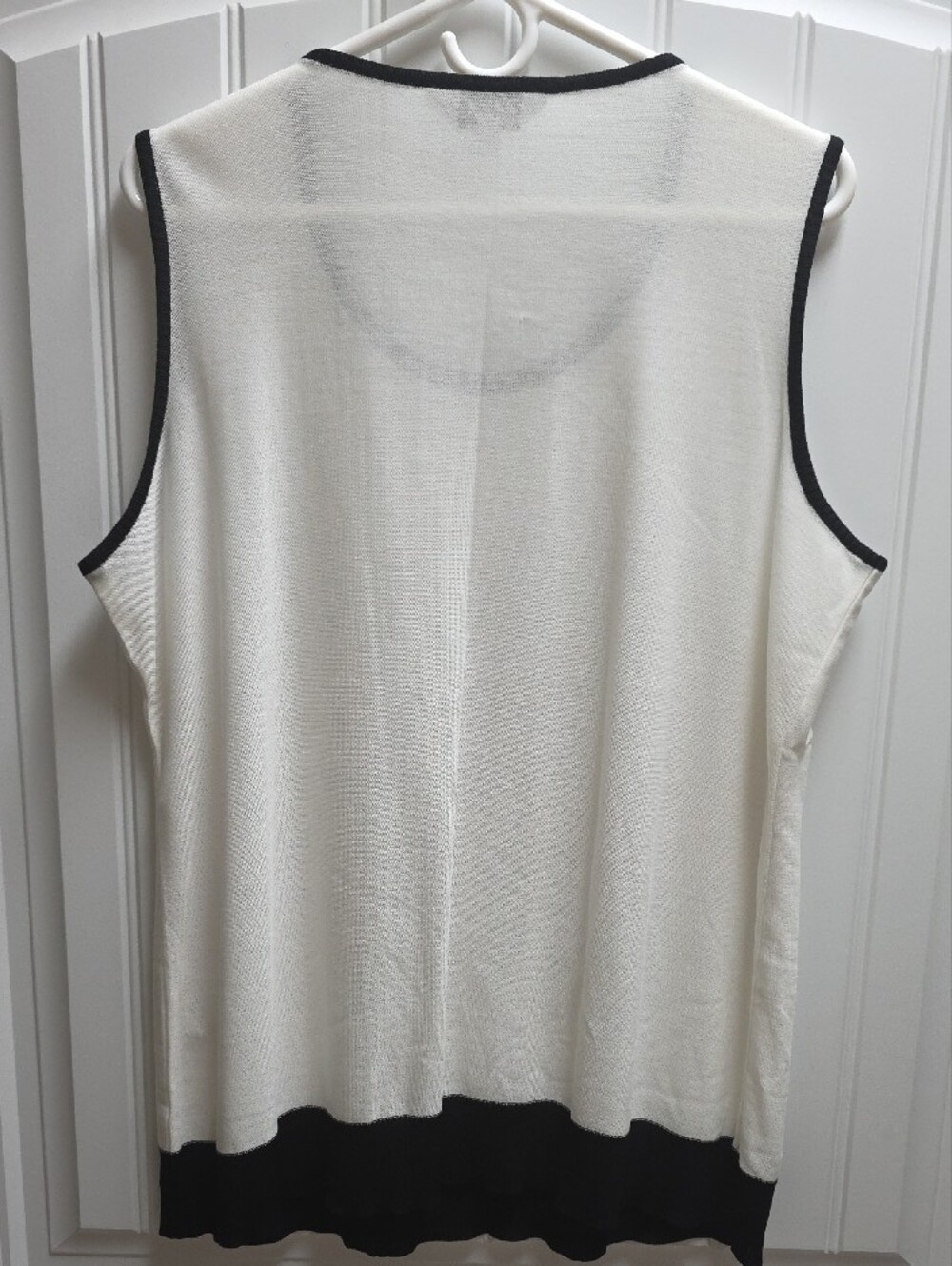 Misook White Lined Sleeveless Knit Tank with Black Trim 1X - Picture 2 of 4